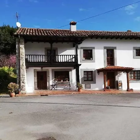 Holiday home Casa Vacacional Paula Llanes